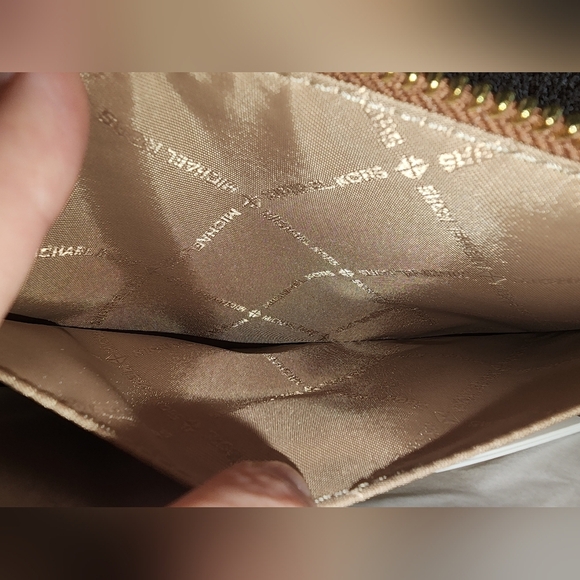 Michael KORS Jet Set Travel‎ Tan/brown Wristlet - Picture 6 of 11